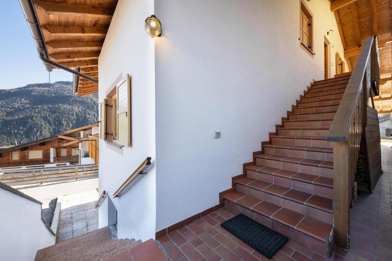Villa Mazzel With Balcony Виго ди Фаса Екстериор снимка