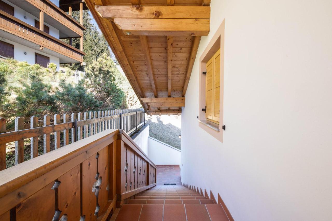 Villa Mazzel With Balcony Виго ди Фаса Екстериор снимка